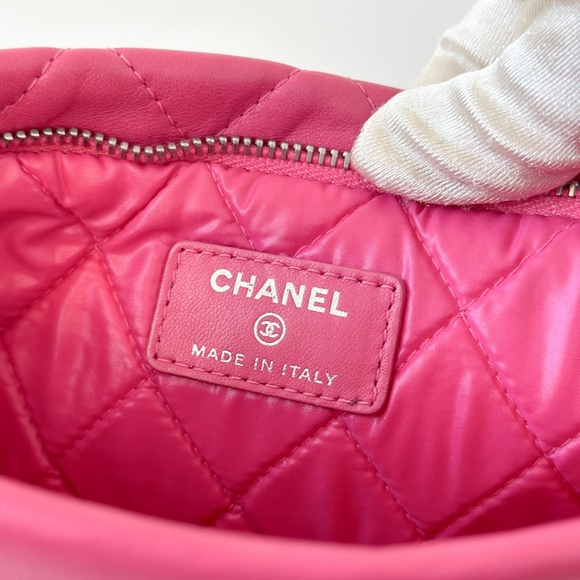 Chanel Pink Quilted Lambskin Fold Over Clutch - Picture 12 of 14